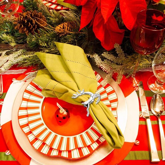 Stylish Silver Reindeer Napkin Rings - Ideal for Christmas and Romantic Dinners - Picture 2 of 7